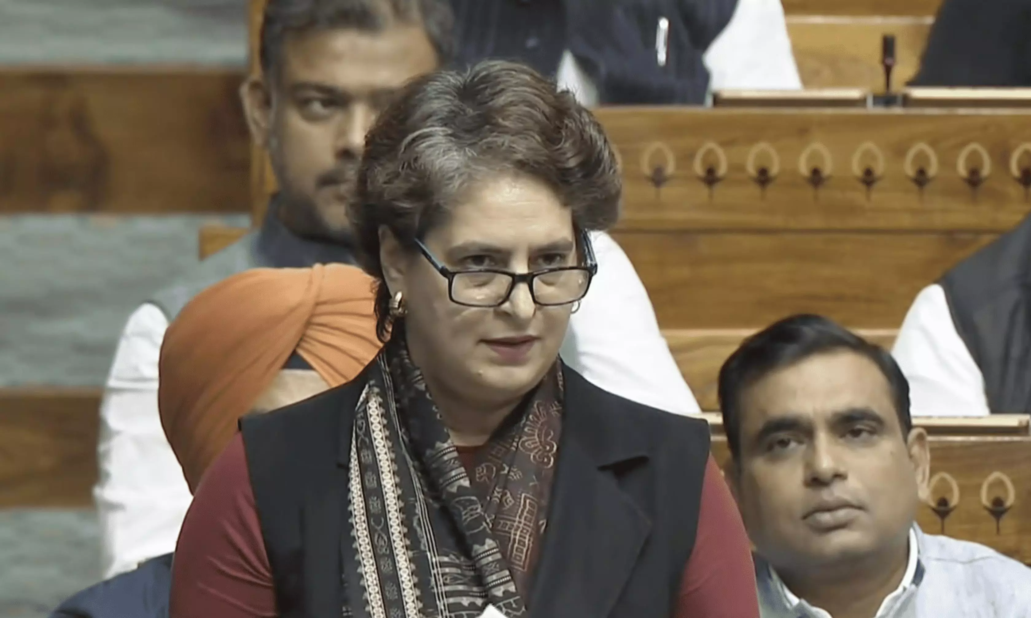 నెహ్రూపై విమర్శలు ఎంతకాలం కొనసాగుతాయి? ప్రియాంక గాంధీ మోడీపై ఎదురుదాడి చేశారు.